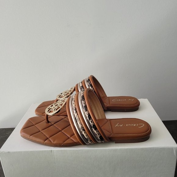$69 NWT (8.5) Sam Edelman Flat Sandals - Picture 3 of 7